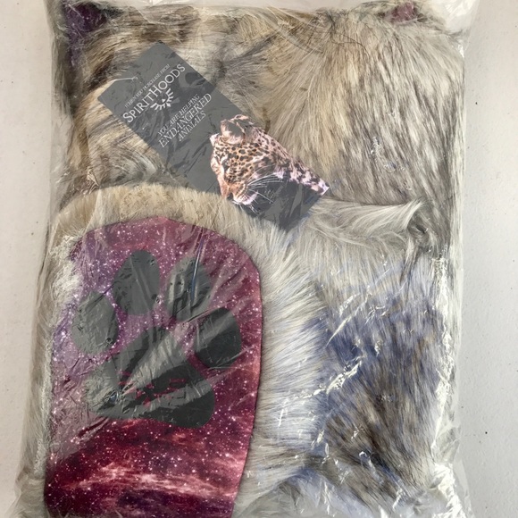 SOLD! NEW IN BAG! SH CE Galaxy Arctic Wolf - Picture 2 of 2